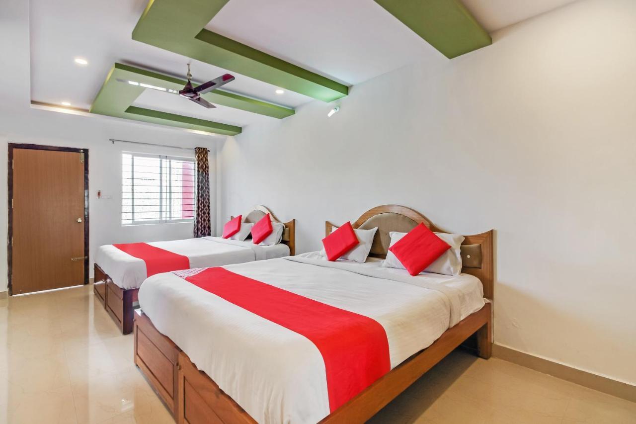 Vaccinated Staff- OYO 28303 Yesh Comforts Hotel Madikeri Exterior foto